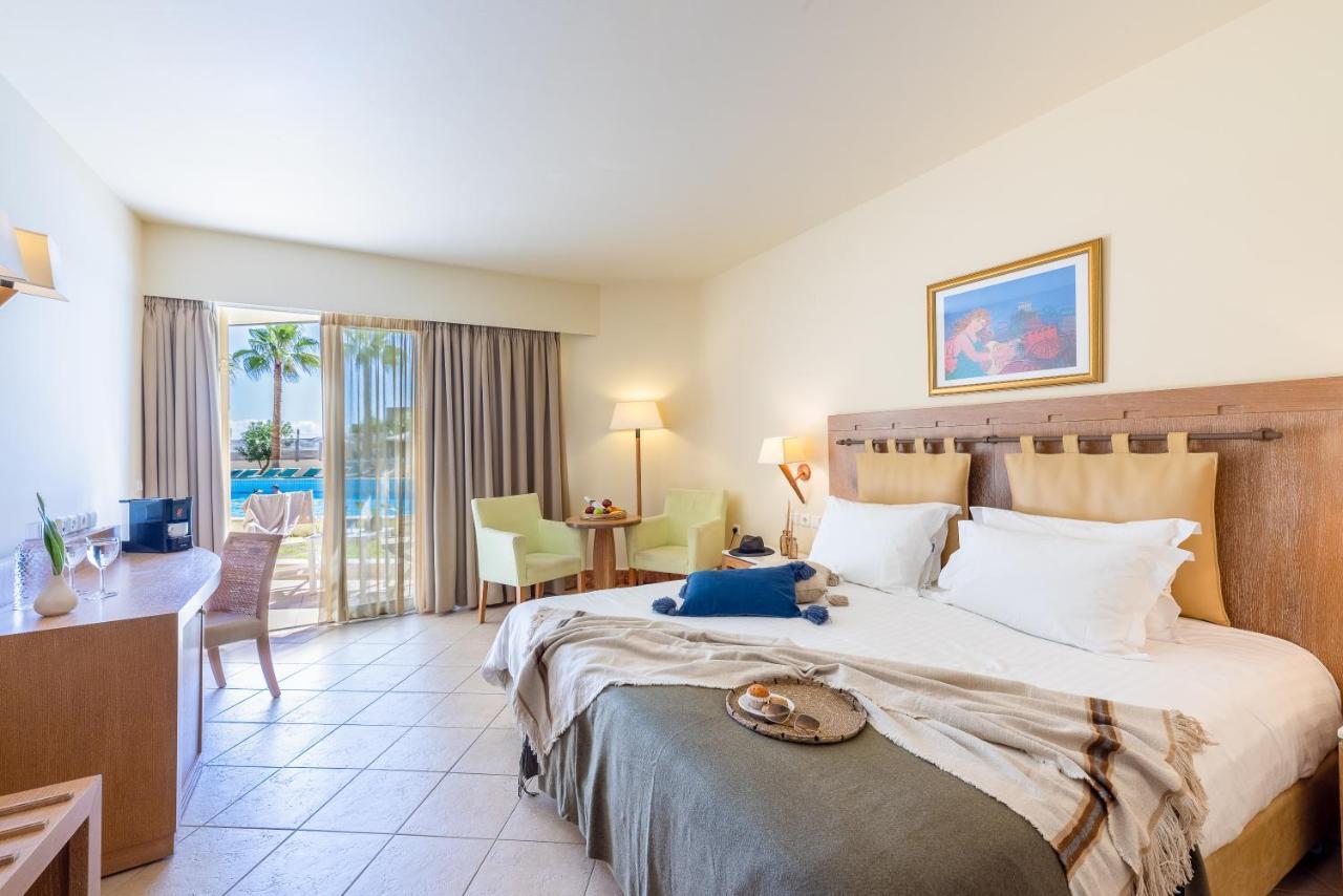 Double or Twin Room Pool View